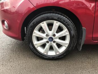 Ford Fiesta 1.4 Zetec Hatchback 5dr Petrol Manual (133 g/km, 94 bhp)