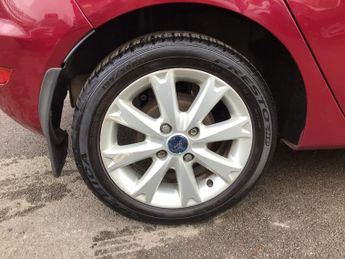 Ford Fiesta 1.4 Zetec Hatchback 5dr Petrol Manual (133 g/km, 94 bhp)