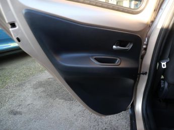 Toyota Aygo X 1.0 VVT-i Edge x-shift Euro 6 (s/s) 5dr 1 Owner Only 3000 Miles