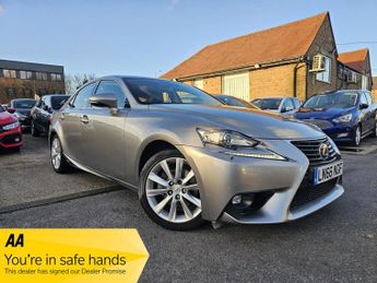 Lexus IS 2.5 300h Advance Saloon 4dr Petrol Hybrid E-CVT Euro 6 (s/s) (22