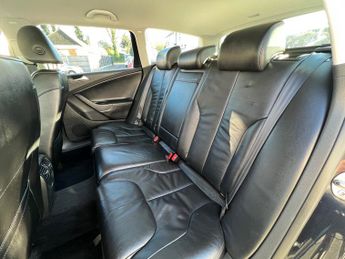 Volkswagen Passat 2.0 TDI Highline Plus Estate 5dr Diesel DSG Euro 5 (140 ps)
