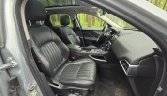 Jaguar F-Pace 2.0 D180 Portfolio SUV 5dr Diesel Auto AWD Euro 6