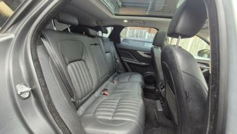 Jaguar F-Pace 2.0 D180 Portfolio SUV 5dr Diesel Auto AWD Euro 6