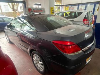 Vauxhall Astra 1.8i 16v Sport Twin Top 2dr Petrol Automatic (194 g/km, 138 bhp)