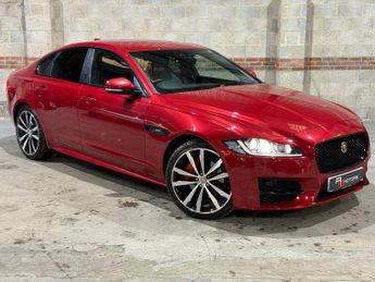 Jaguar XF 2.0d R-Sport Saloon 4dr Diesel Auto Euro 6 (s/s) (180 ps)