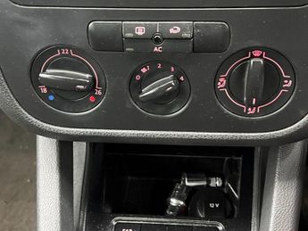 Volkswagen Golf 2.0 TDI DPF GT Sport 5dr