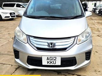 Honda Freed 1.5L - Hybrid-automatic-Luxury 6 seater family car-ulez/caz pass