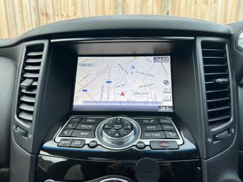 Infiniti FX 3.0 30d V6 GT SUV 5dr Diesel Auto 4WD Euro 5 (238 ps)