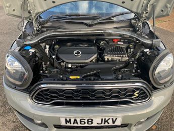 Mini Countryman Cooper SE 1.5 7.6kWh GPF SUV 5dr Petrol Plug-in Hybrid Auto ALL4