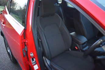 Nissan Qashqai 1.3 DIG-T MHEV Acenta Premium XTRON Euro 6 (s/s) 5dr