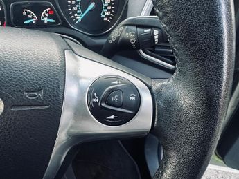 Ford Kuga 2.0 TDCi Titanium SUV 5dr Diesel Powershift AWD Euro 5 (163 ps)