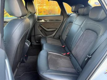 Audi Q3 2.0 TDI Black Edition SUV 5dr Diesel S Tronic quattro Euro 6 (s/