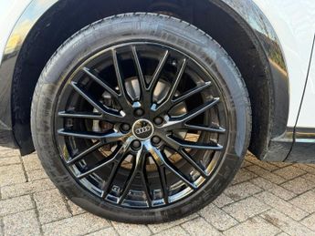 Audi Q3 2.0 TDI Black Edition SUV 5dr Diesel S Tronic quattro Euro 6 (s/