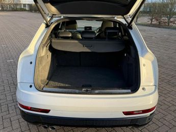 Audi Q3 2.0 TDI Black Edition SUV 5dr Diesel S Tronic quattro Euro 6 (s/