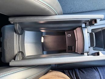 Peugeot 308 1.2 PureTech Allure Premium Hatchback 5dr Petrol EAT Euro 6 (s/s