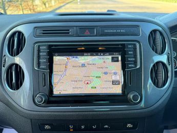 Volkswagen Tiguan 2.0 TDI BlueMotion Tech Match Edition SUV 5dr Diesel DSG 4WD Eur