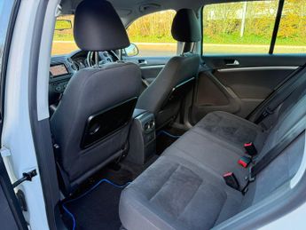 Volkswagen Tiguan 2.0 TDI BlueMotion Tech Match Edition SUV 5dr Diesel DSG 4WD Eur