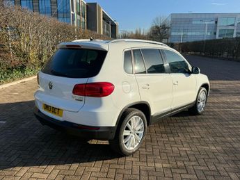 Volkswagen Tiguan 2.0 TDI BlueMotion Tech Match Edition SUV 5dr Diesel DSG 4WD Eur
