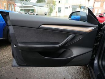 Tesla Model 3 (Dual Motor) Long Range Electric Auto 4WDE (346 ps) 4dr 1 Owner 