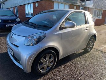 Toyota iQ 1.0 VVT-i 2 Hatchback 3dr Petrol Manual Euro 5 1 OWNER FULL TOYO