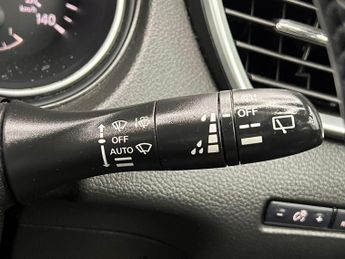 Nissan Qashqai 1.3 DIG-T Acenta Premium DCT Auto Euro 6 (s/s) 5dr