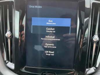 Volvo XC60 2.0 T5 R-Design SUV 5dr Petrol Auto AWD Euro 6 (s/s) (250 ps)