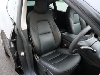 Tesla Model Y (Dual Motor) Long Range Electric Auto 4WDE (384 bhp) 5dr