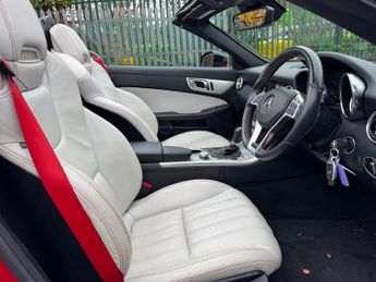 Mercedes-Benz SLK 1.8 SLK200 BlueEfficiency AMG Sport Edition 125 Convertible 2dr 