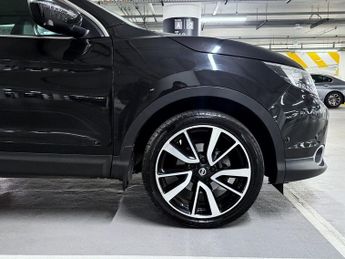 Nissan Qashqai 1.2 DIG-T Tekna SUV 5dr Petrol XTRON 2WD Euro 6 (s/s) (115 ps)