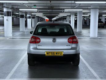 Volkswagen Golf 1.6 FSI S Hatchback 5dr Petrol Automatic (180 g/km, 113 bhp)