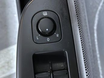 Volkswagen Golf 1.6 FSI S Hatchback 5dr Petrol Automatic (180 g/km, 113 bhp)