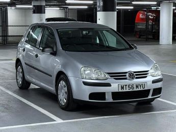 Volkswagen Golf 1.6 FSI S Hatchback 5dr Petrol Automatic (180 g/km, 113 bhp)
