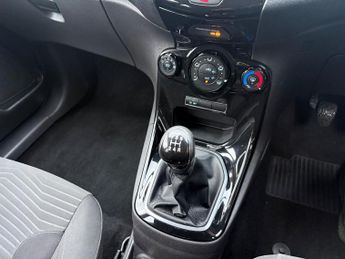 Ford Fiesta 1.6 TDCi ECOnetic Zetec Hatchback 5dr Diesel Manual Euro 5 (s/s)