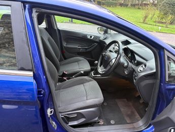 Ford Fiesta 1.6 TDCi ECOnetic Zetec Hatchback 5dr Diesel Manual Euro 5 (s/s)