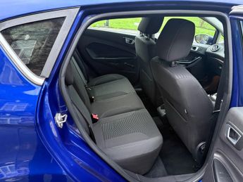 Ford Fiesta 1.6 TDCi ECOnetic Zetec Hatchback 5dr Diesel Manual Euro 5 (s/s)