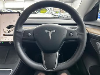 Tesla Model 3 Standard Range Plus Saloon Electric Auto RWD (241 bhp) 4dr