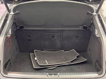 Mercedes-Benz GLA 2.1 GLA220d AMG Line (Executive) 7G-DCT 4MATIC Euro 6 (s/s) 5dr