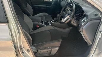 Nissan Qashqai 1.2 DIG-T N-Connecta XTRON Euro 6 (s/s) 5dr