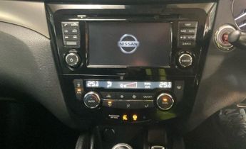 Nissan Qashqai 1.2 DIG-T N-Connecta XTRON Euro 6 (s/s) 5dr
