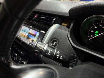 Land Rover Discovery 2.0 SD4 HSE SUV 5dr Diesel Auto 4WD Euro 6 (s/s) (240 ps)