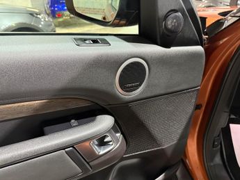 Land Rover Discovery 2.0 SD4 HSE SUV 5dr Diesel Auto 4WD Euro 6 (s/s) (240 ps)