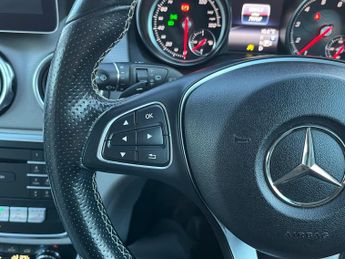 Mercedes-Benz GLA 1.6 GLA200 Sport (Premium) SUV 5dr Petrol 7G-DCT Euro 6 (s/s) (1