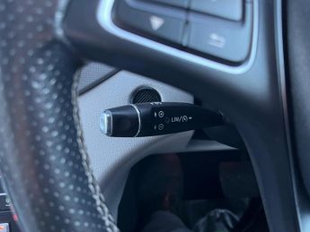 Mercedes-Benz GLA 1.6 GLA200 Sport (Premium) SUV 5dr Petrol 7G-DCT Euro 6 (s/s) (1