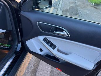 Mercedes-Benz GLA 1.6 GLA200 Sport (Premium) SUV 5dr Petrol 7G-DCT Euro 6 (s/s) (1