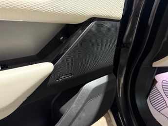 Land Rover Range Rover Velar 2.0 D180 S SUV 5dr Diesel Auto 4WD Euro 6 (s/s) (180 ps)