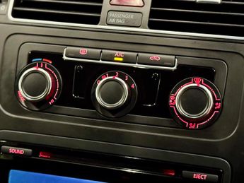 Volkswagen Touran 1.6 TDI SE MPV 5dr Diesel DSG - 7 SEATER - 