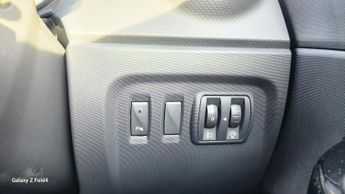 Renault Captur 1.2 TCe Dynamique S MediaNav SUV 5dr Petrol EDC Euro 5 (120 ps)