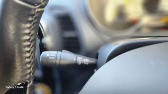 Renault Captur 1.2 TCe Dynamique S MediaNav SUV 5dr Petrol EDC Euro 5 (120 ps)