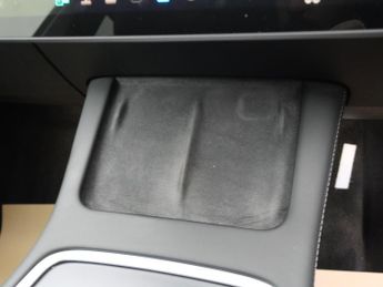 Tesla Model Y (Dual Motor) Long Range Electric Auto 4WDE (384 bhp) 5dr 1 Owner