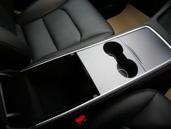 Tesla Model Y (Dual Motor) Long Range Electric Auto 4WDE (384 bhp) 5dr 1 Owner